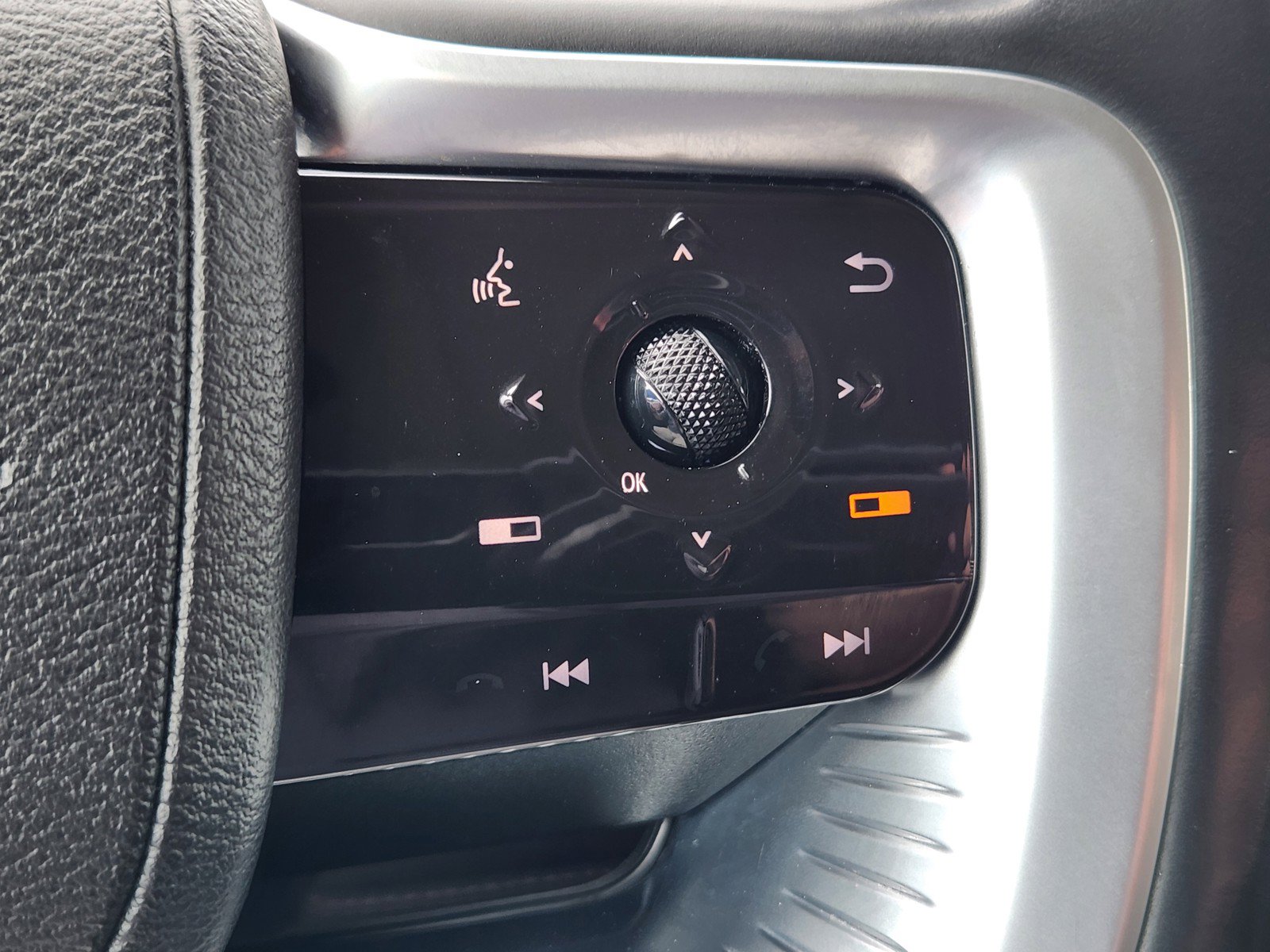 Used 2025 INFINITI QX80 Luxe RWD image 25