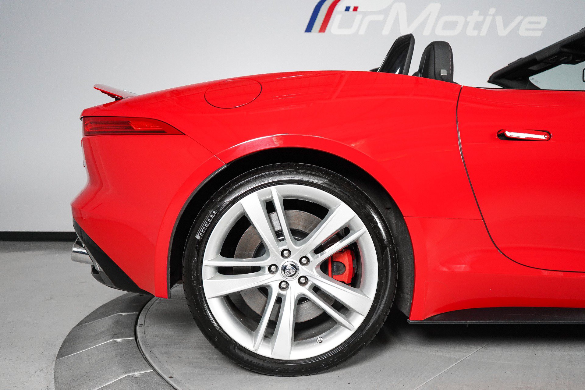 Used 2014 Jaguar F-TYPE S RWD image 24