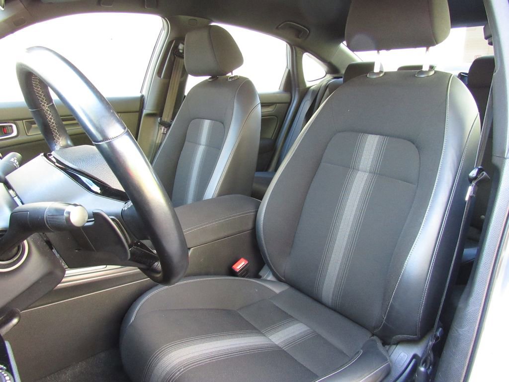 Used 2022 Honda Civic Sport image 12