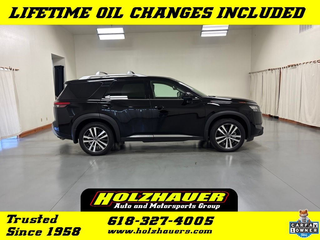 Used 2025 Nissan Pathfinder Platinum w/ Cargo Package