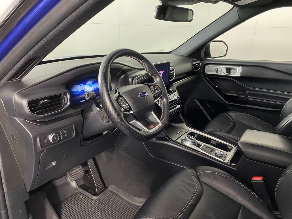 Used 2021 Ford Explorer ST AWD/4WD image 2