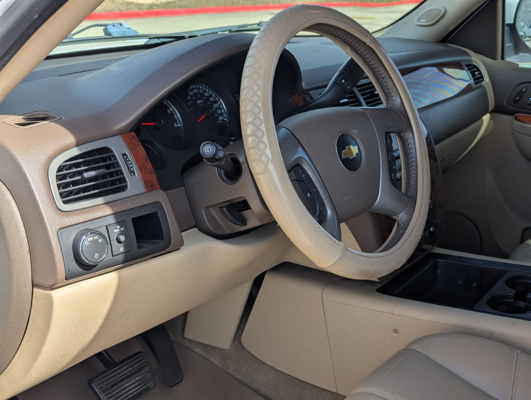 Used 2013 Chevrolet Tahoe LT w/ Luxury Package image 13