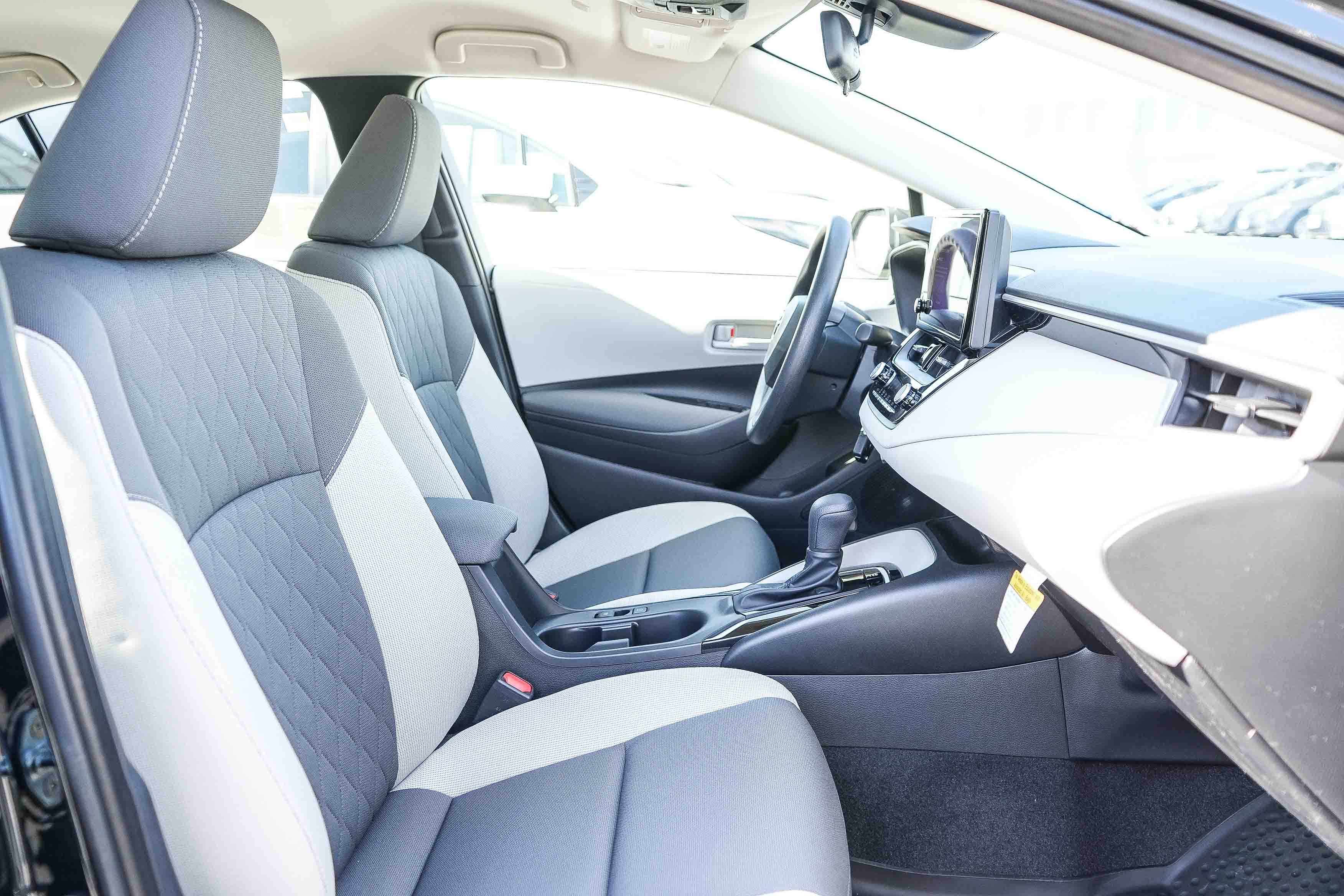New 2026 Toyota Corolla LE FWD image 19