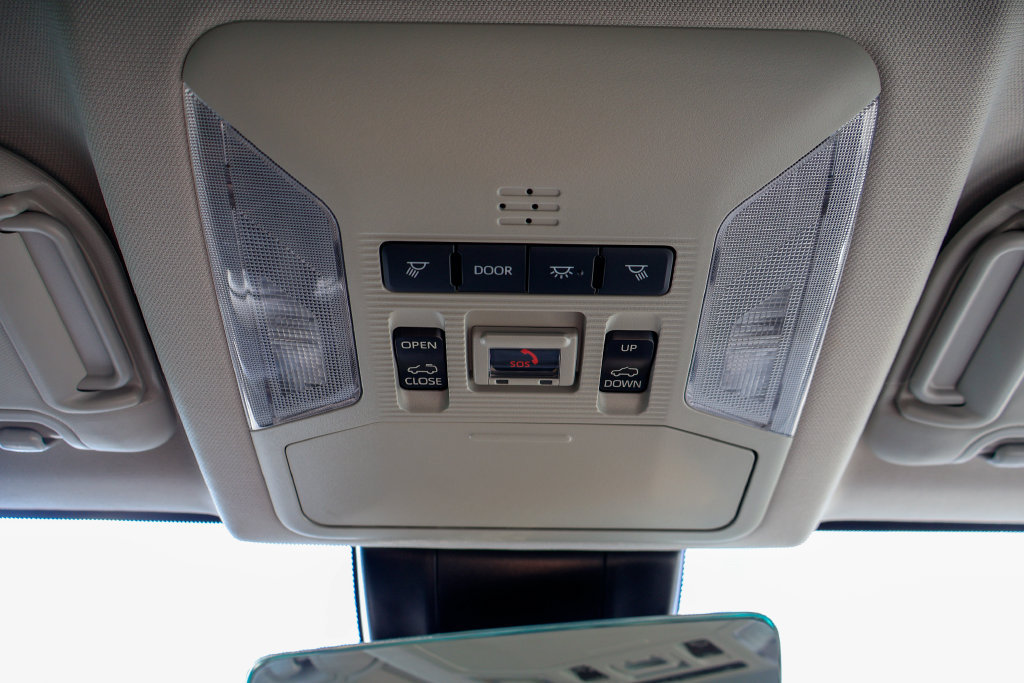 Used 2022 Toyota RAV4 XLE Premium FWD image 21