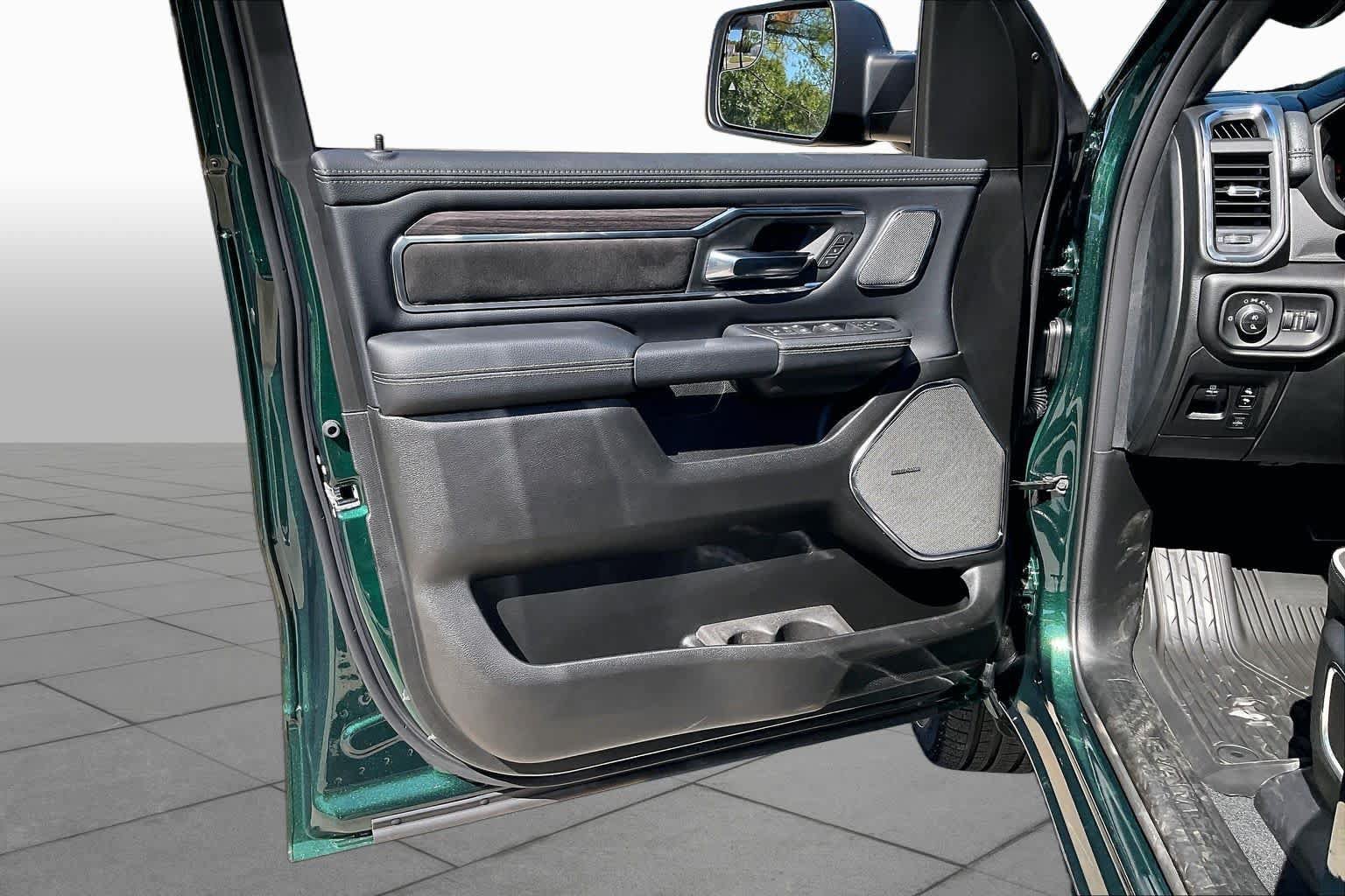 New 2027 RAM 1500 Laramie AWD/4WD image 10