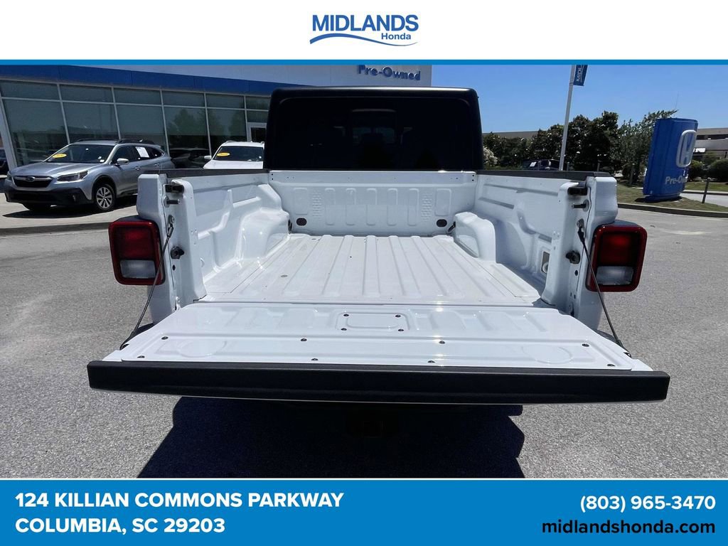 Used 2023 Jeep Gladiator Sport AWD/4WD image 9