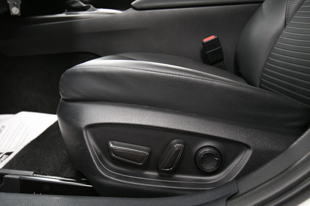 Certified 2024 Toyota Camry SE image 10