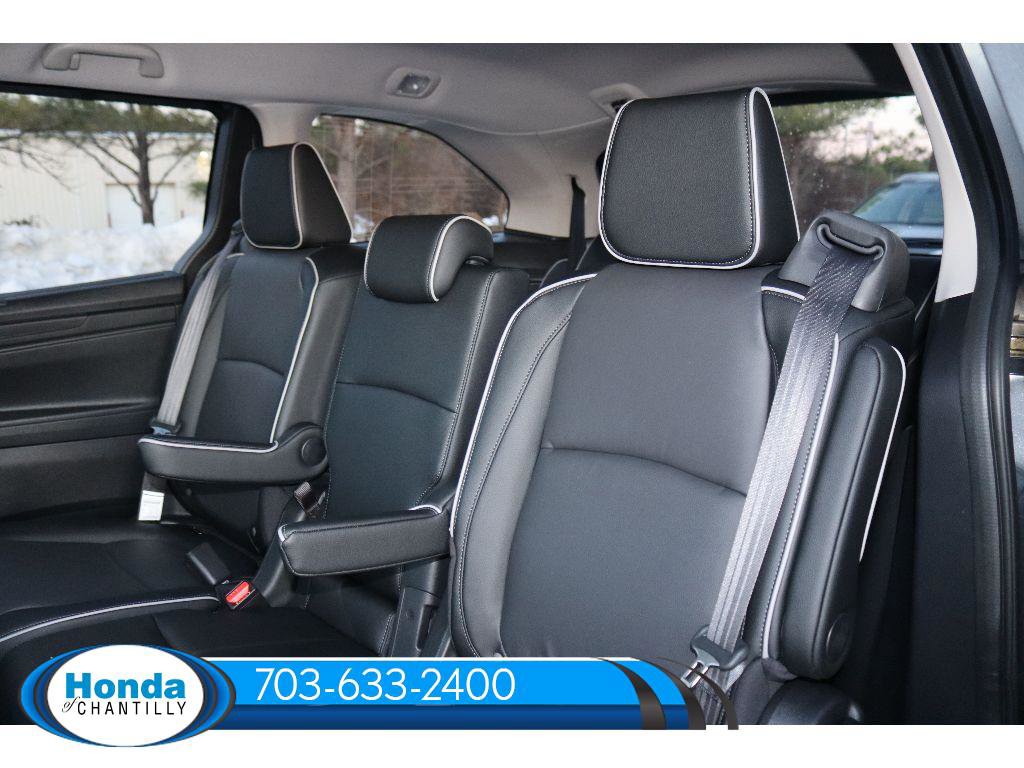 New 2026 Honda Odyssey Touring image 32