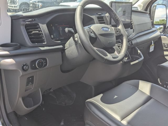 New 2026 Ford Transit 250 148 Medium Roof RWD image 9
