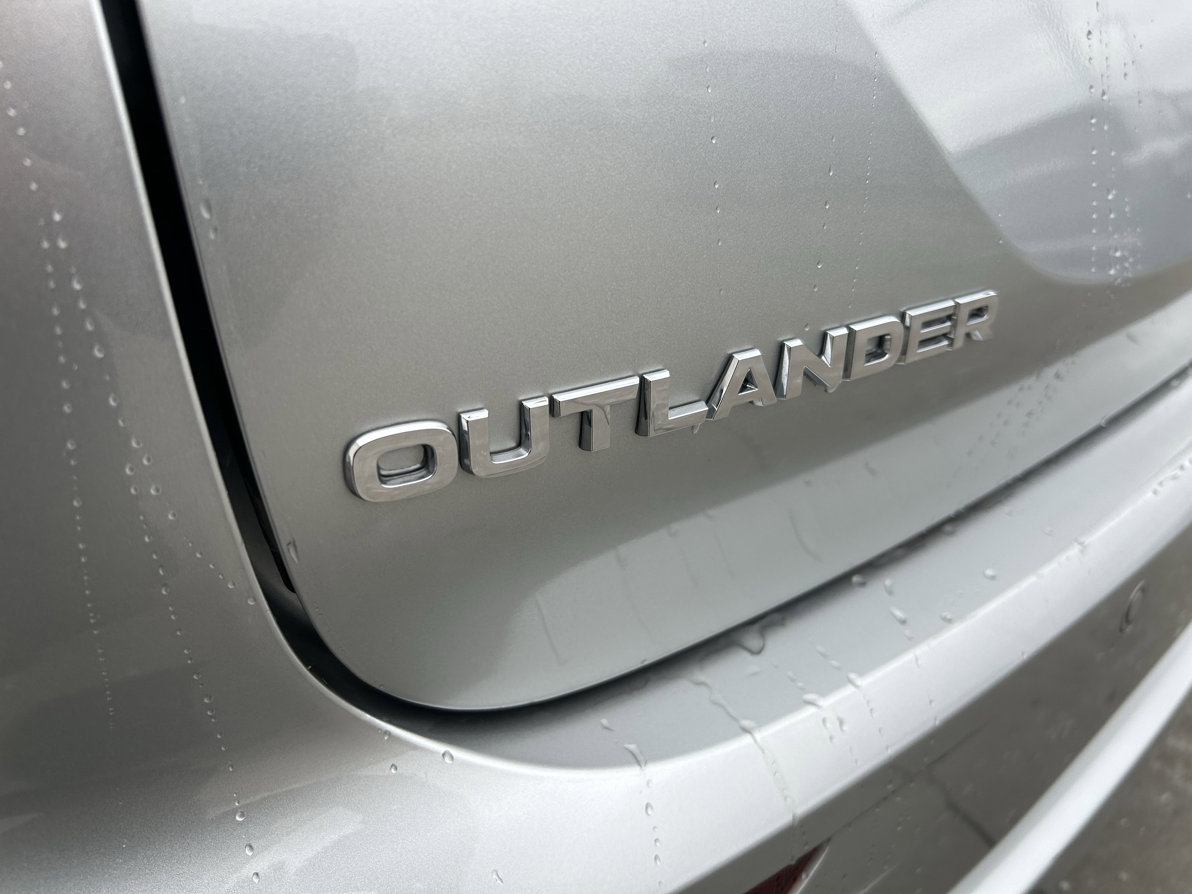 Used 2024 Mitsubishi Outlander Ralliart image 13