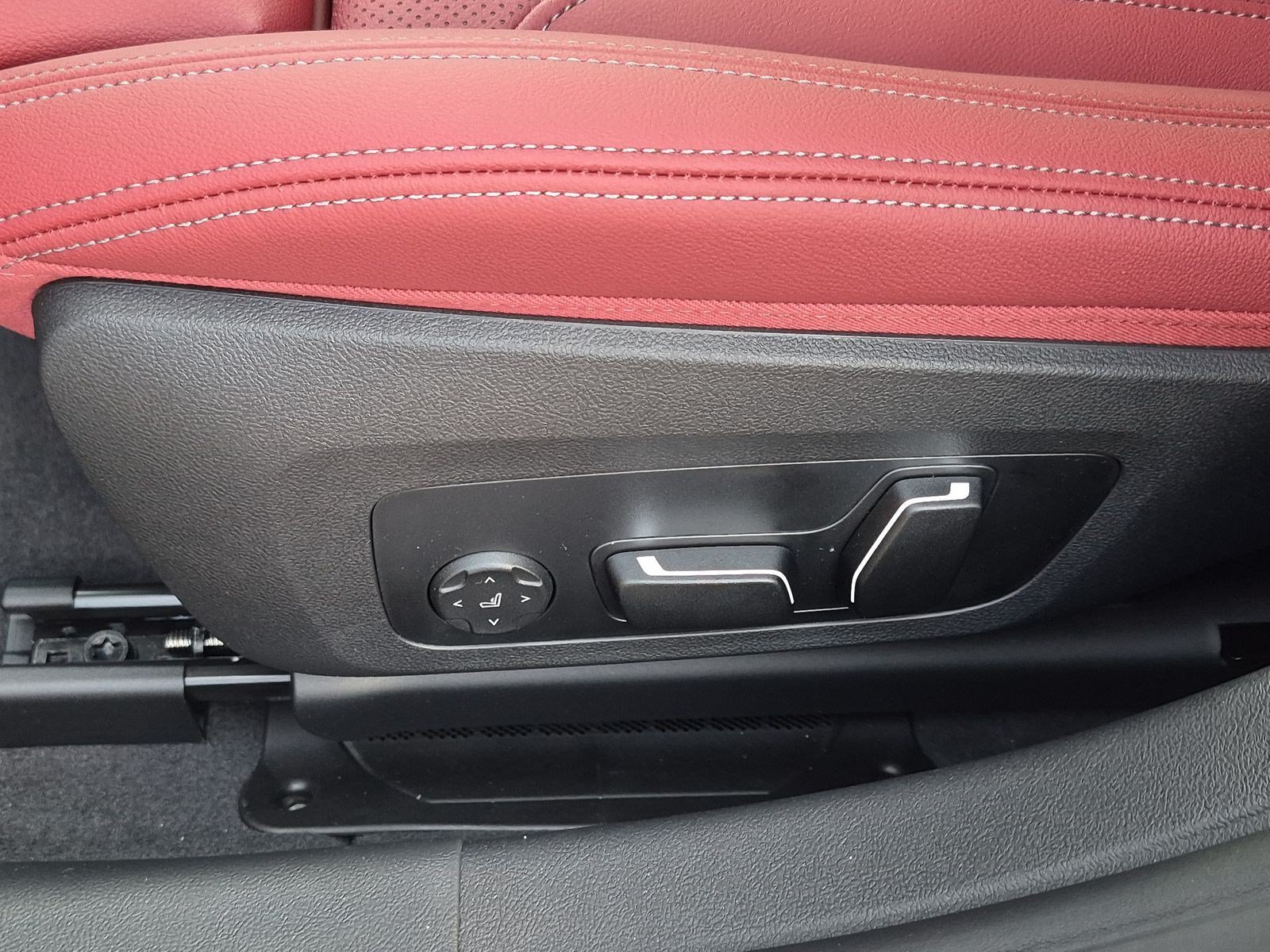 New 2026 BMW M440i w/ Premium Package RWD image 17