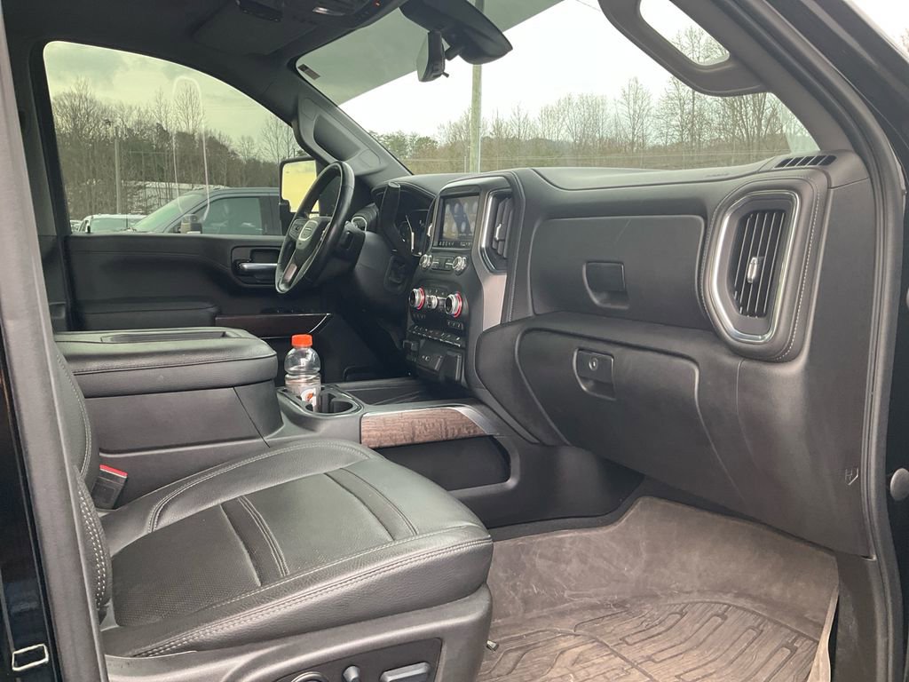 Used 2022 GMC Sierra 3500 Denali w/ Denali Ultimate Package image 11