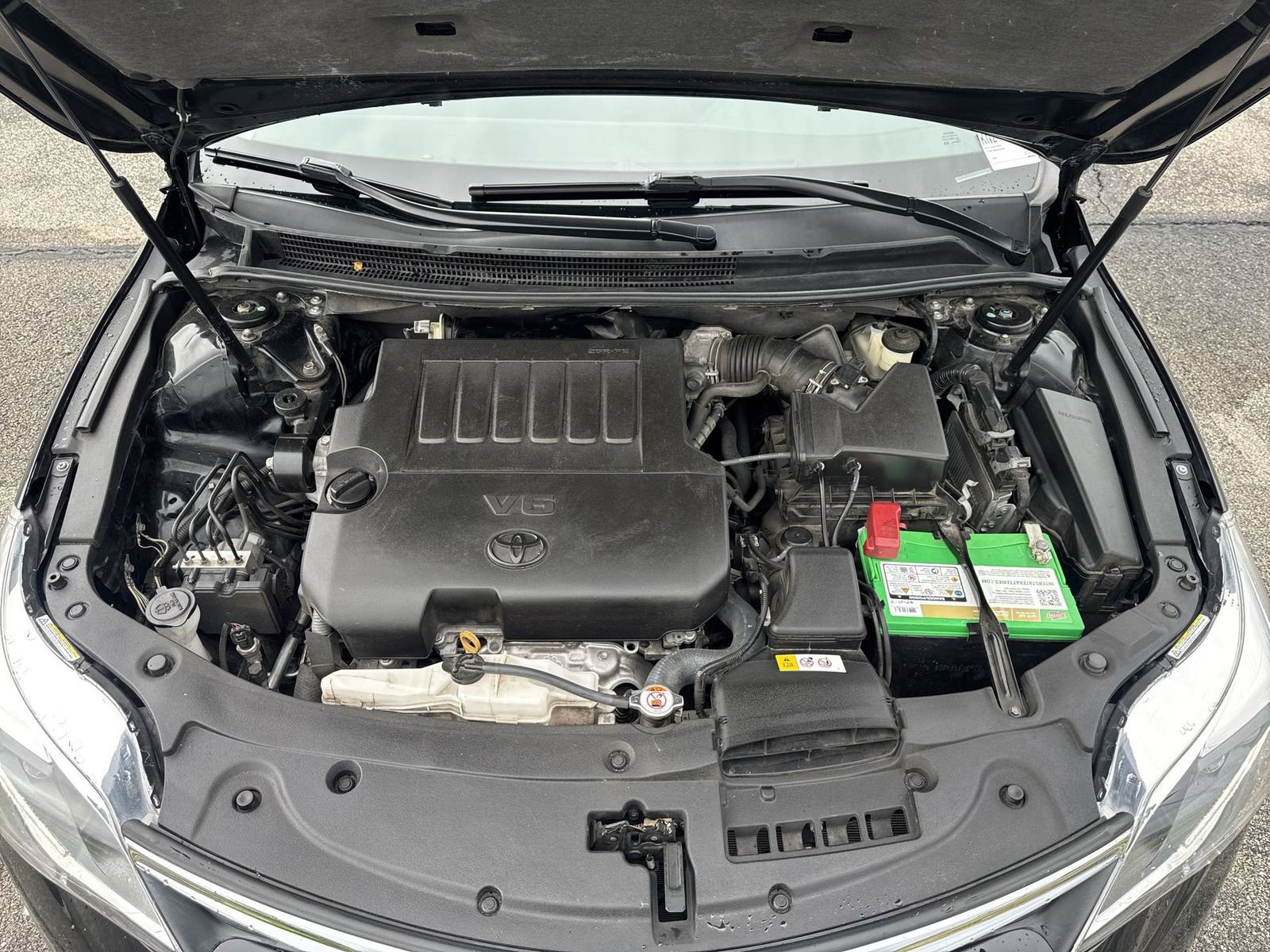 Used 2016 Toyota Avalon Limited w/ Toyota Safety Sense Package image 39