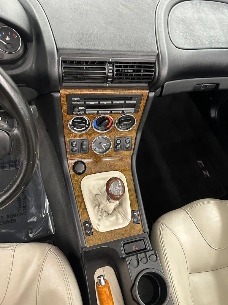 Used 2001 BMW Z3 3.0i RWD image 17