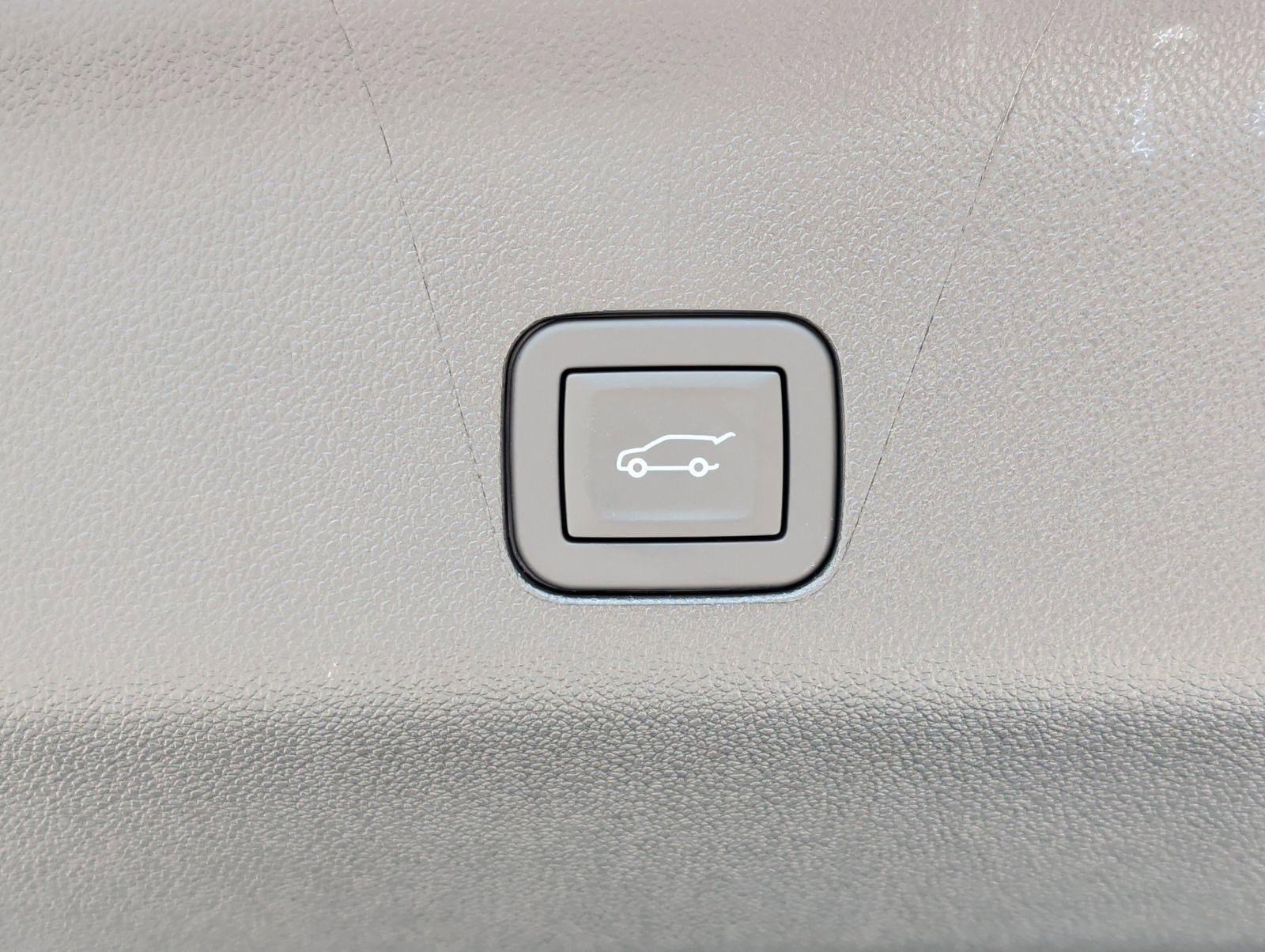 Used 2026 Cadillac Escalade ESV Sport w/ LPO, ONYX Package image 28