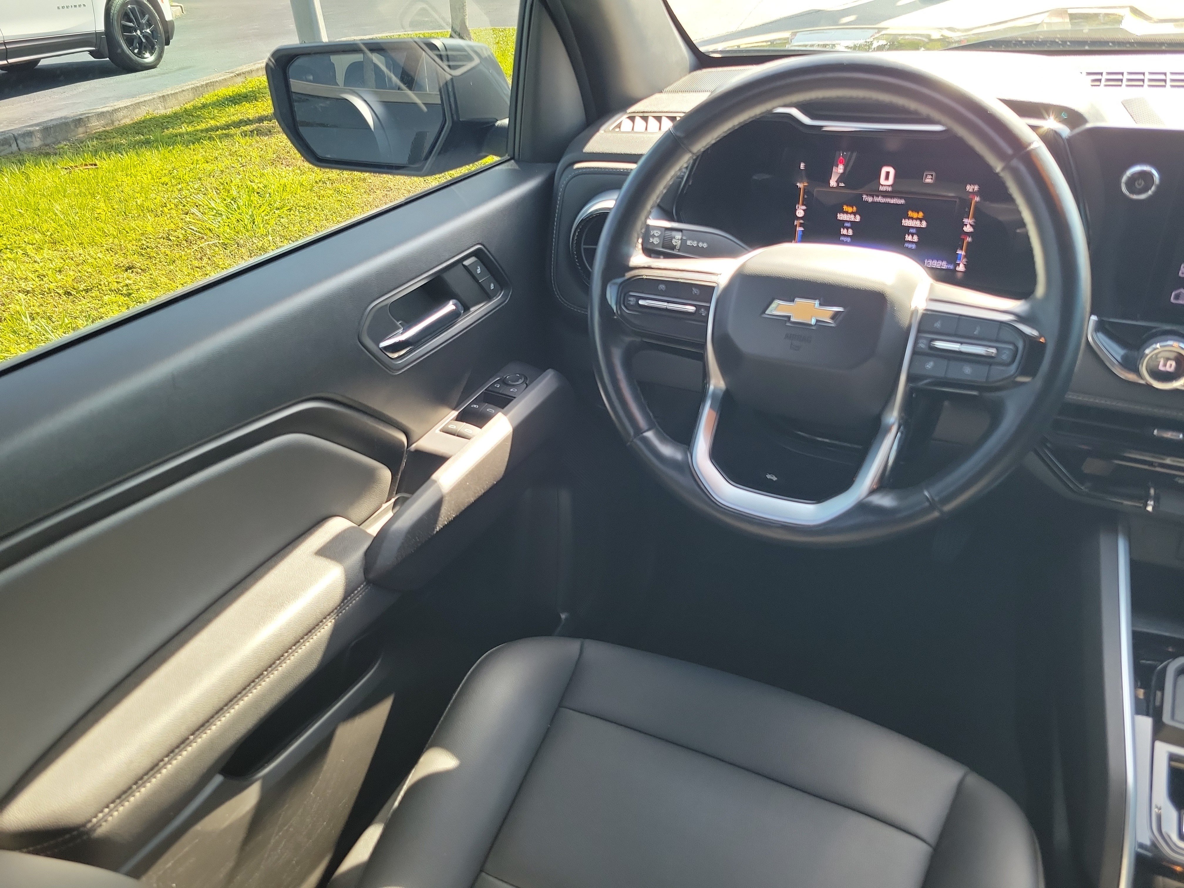 Used 2023 Chevrolet Colorado LT w/ LT Convenience Package III RWD image 14