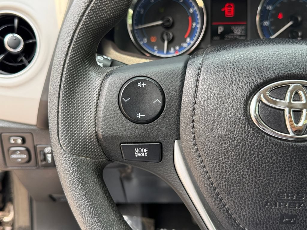 Used 2018 Toyota Corolla FWD image 20
