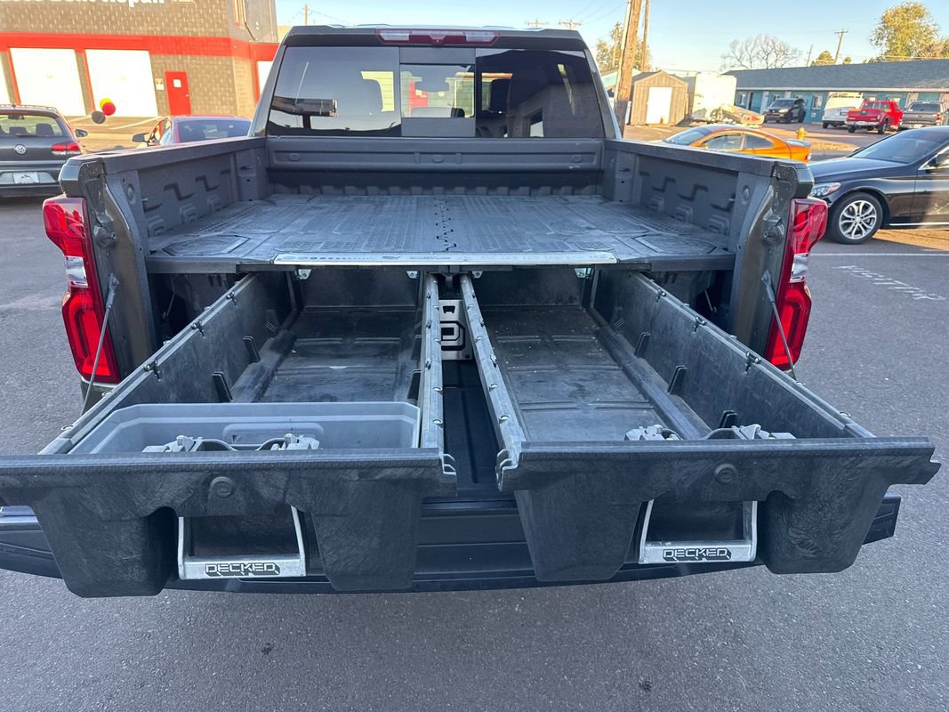 Used 2023 Chevrolet Silverado 1500 ZR2 image 11