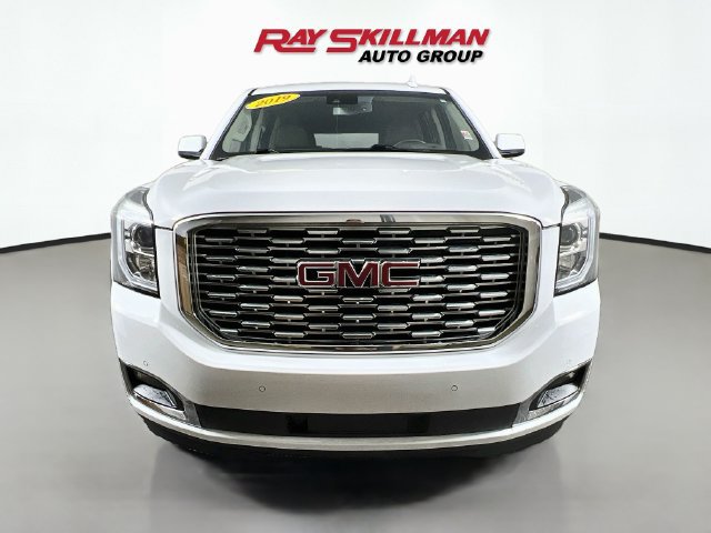 Used 2019 GMC Yukon XL Denali w/ Denali Ultimate Package AWD/4WD image 2