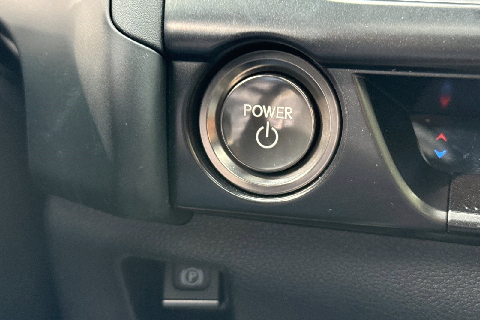 Certified 2025 Lexus UX 300h FWD w/ Accessory Package (Z2) image 33