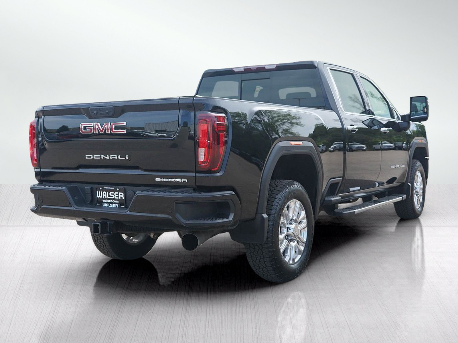 Used 2022 GMC Sierra 3500 Denali AWD/4WD image 5