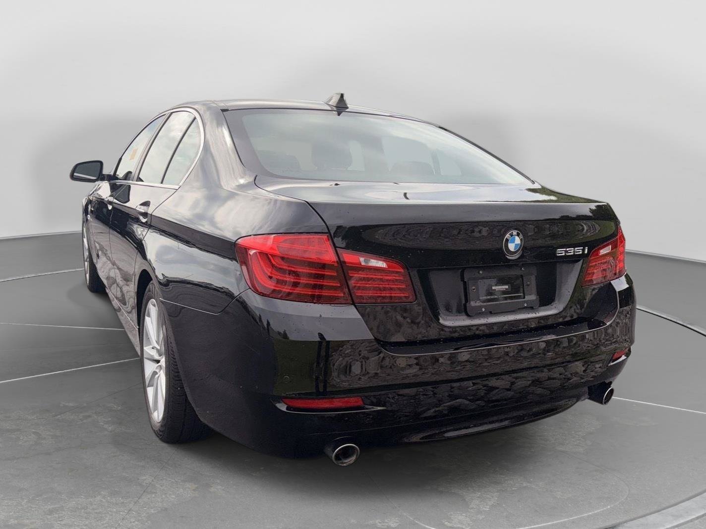 Used 2016 BMW 535i Sedan RWD image 3