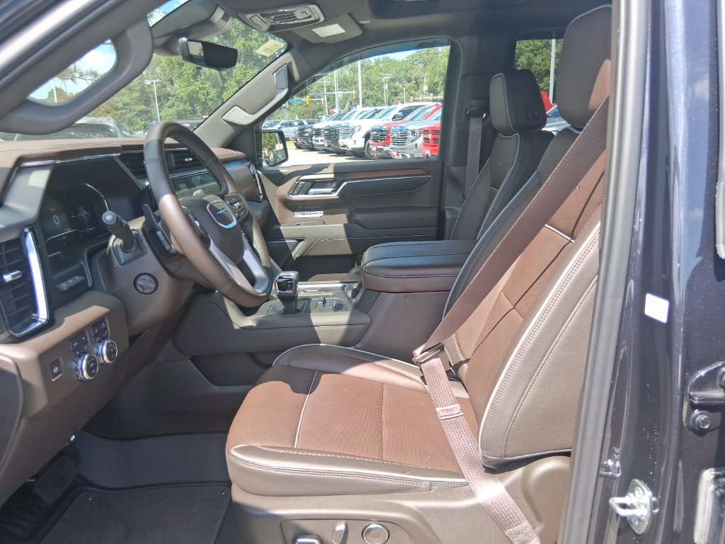 Used 2025 GMC Sierra 1500 Denali w/ Denali Reserve Package AWD/4WD image 10