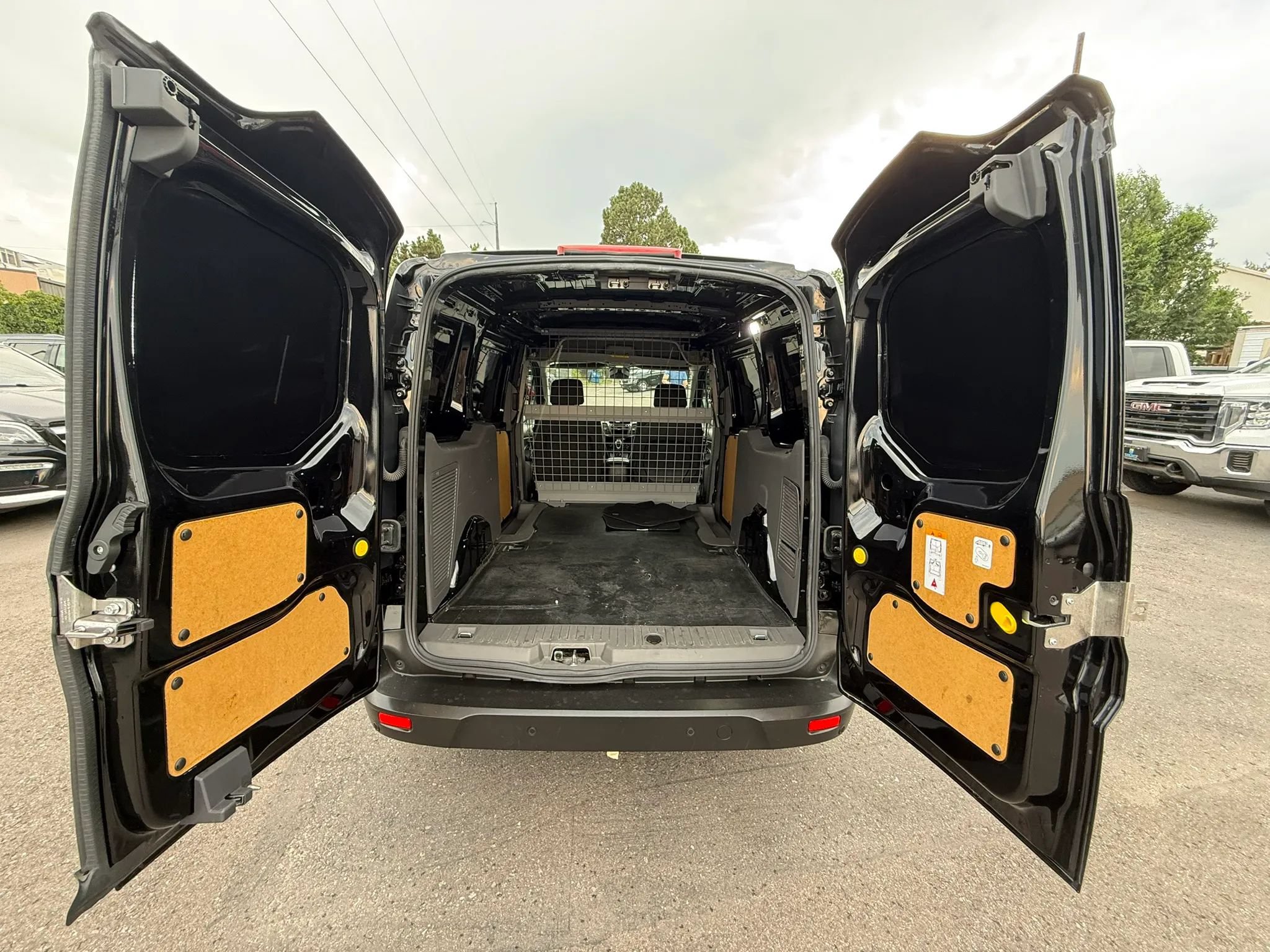 Used 2021 Ford Transit Connect XLT FWD image 21