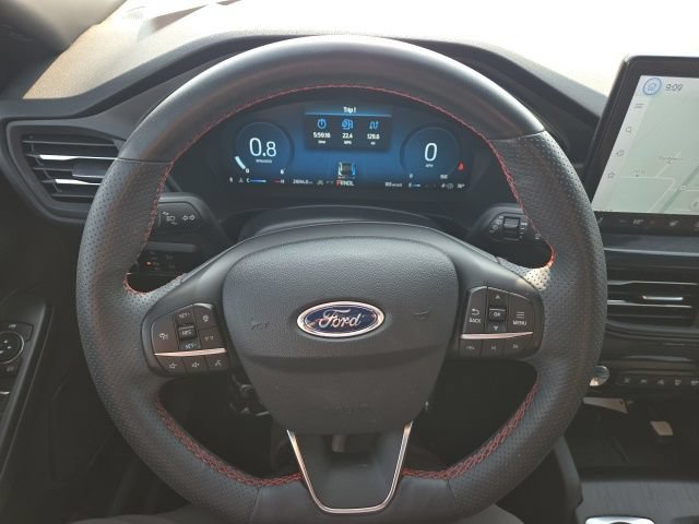 Used 2023 Ford Escape ST-Line Elite w/ Class II Trailer Tow Package AWD/4WD image 21