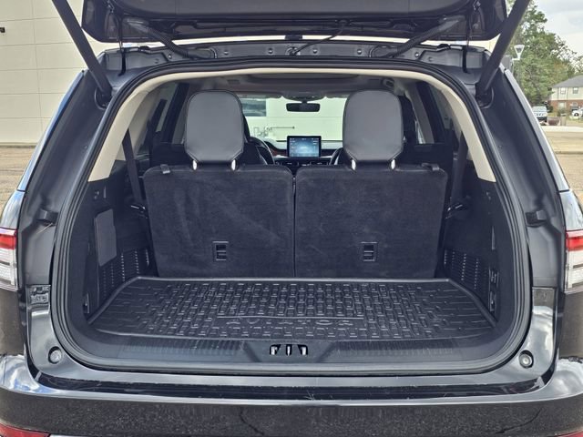 Certified 2024 Lincoln Aviator Reserve w/ Equipment Group 201A image 30