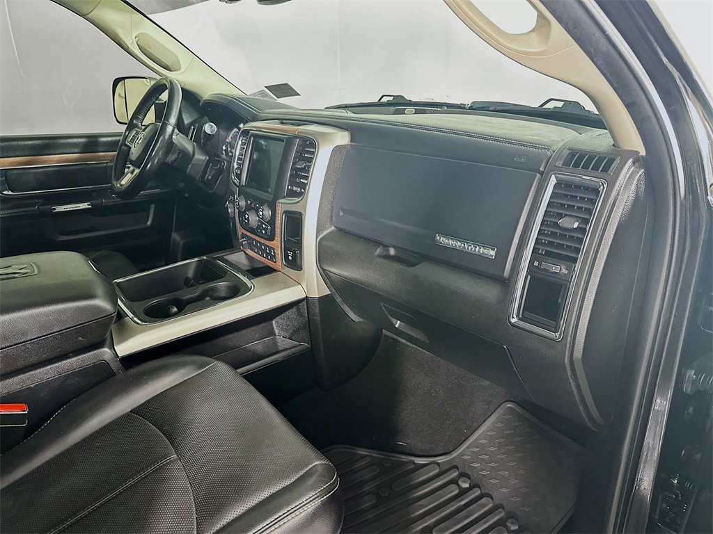 Used 2018 RAM 3500 Laramie image 31