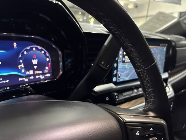 Used 2025 Chevrolet Silverado 2500 LT w/ Convenience Package image 26