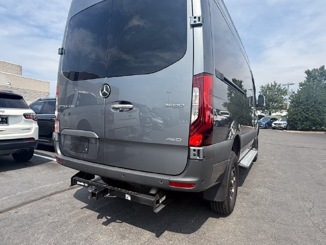 Used 2023 Mercedes-Benz Sprinter 2500 image 6