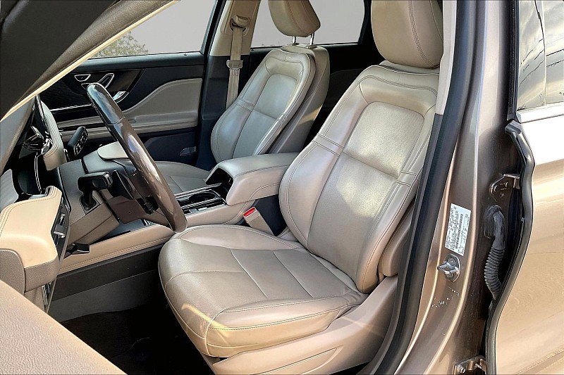Used 2021 Lincoln Corsair AWD w/ Equipment Group 101A image 20