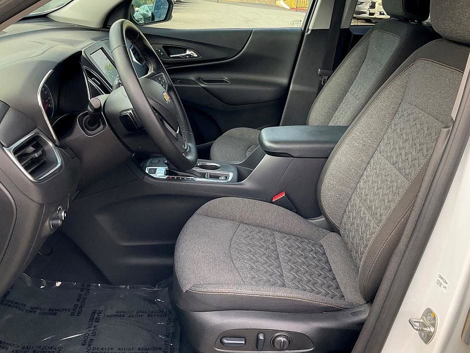 Used 2024 Chevrolet Equinox LT image 17