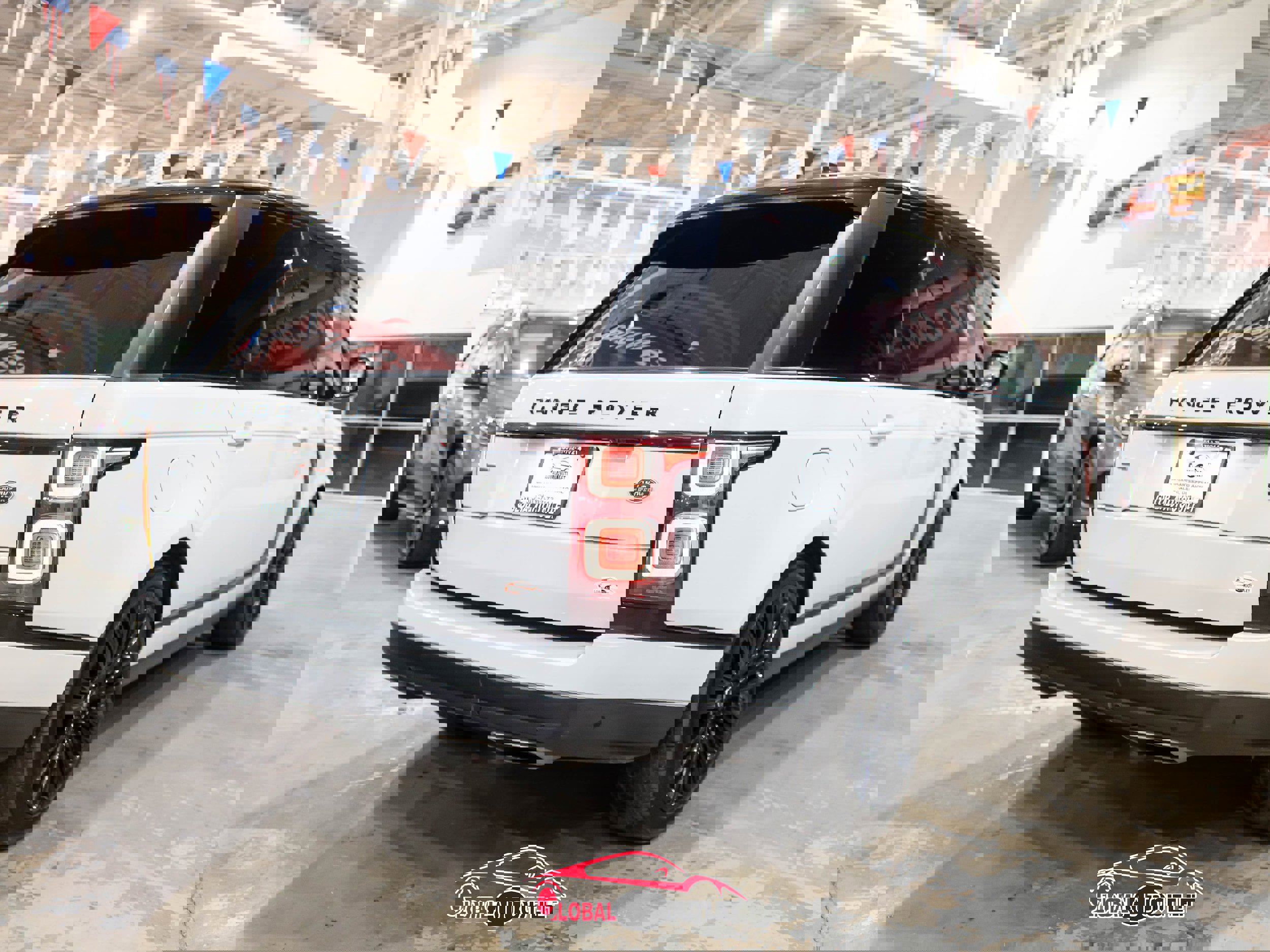 Used 2018 Land Rover Range Rover Long Wheelbase Supercharged image 7