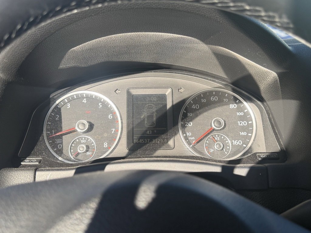 Used 2013 Volkswagen Tiguan S image 12