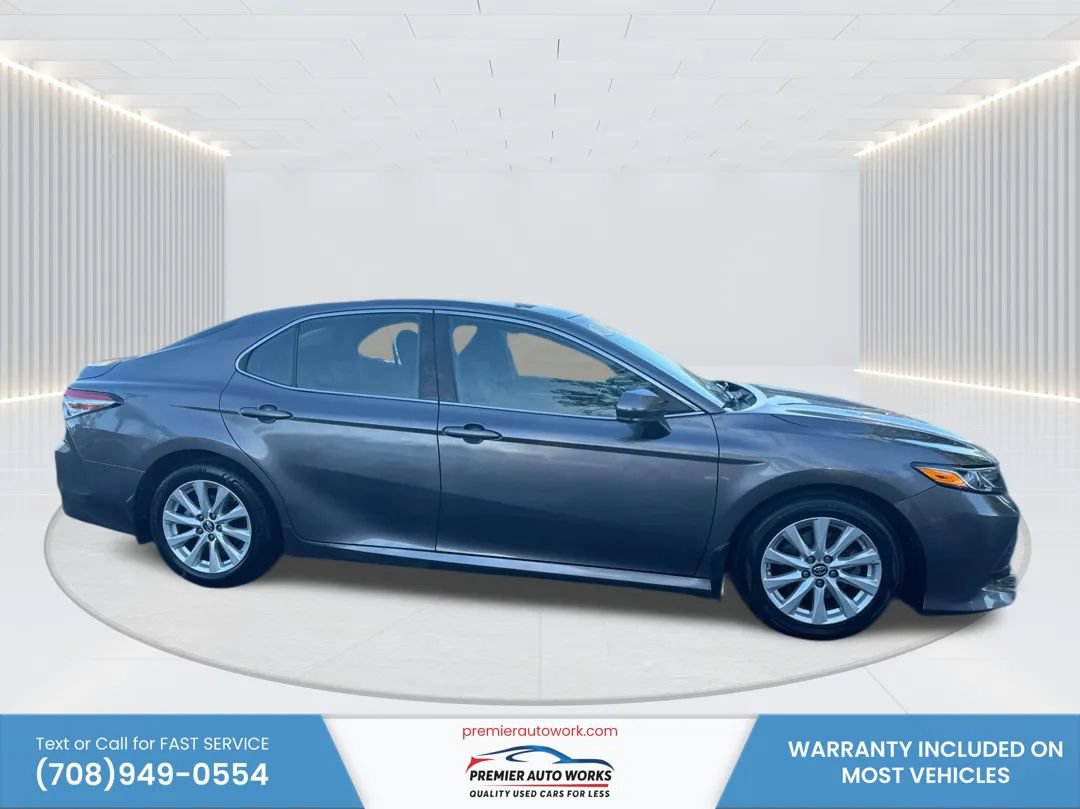 Used 2019 Toyota Camry LE FWD image 8