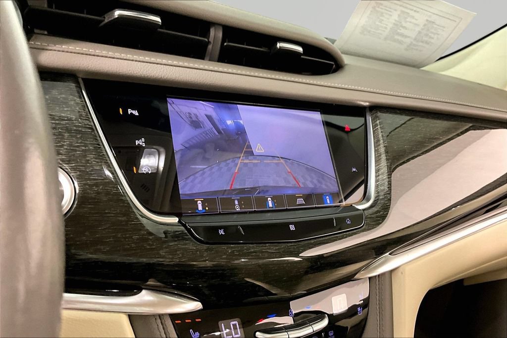 Certified 2021 Cadillac XT6 Premium Luxury FWD image 13