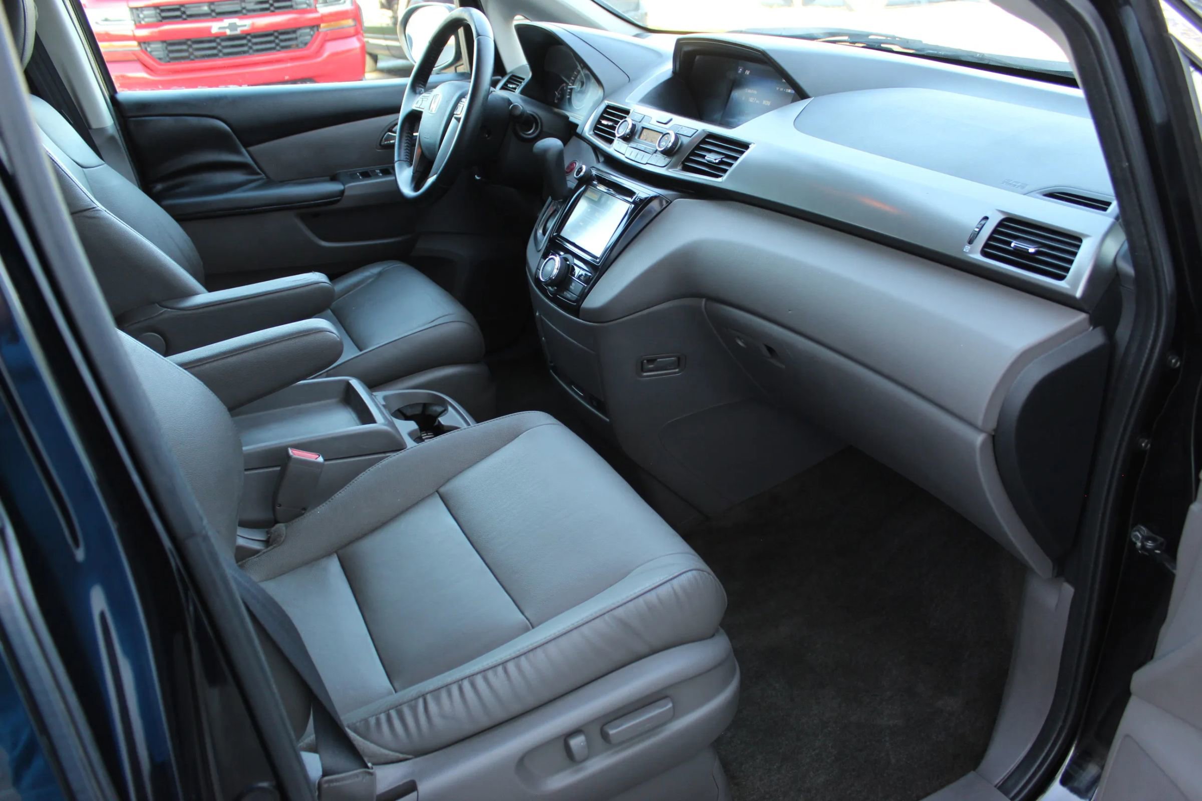 Used 2017 Honda Odyssey EX-L image 24