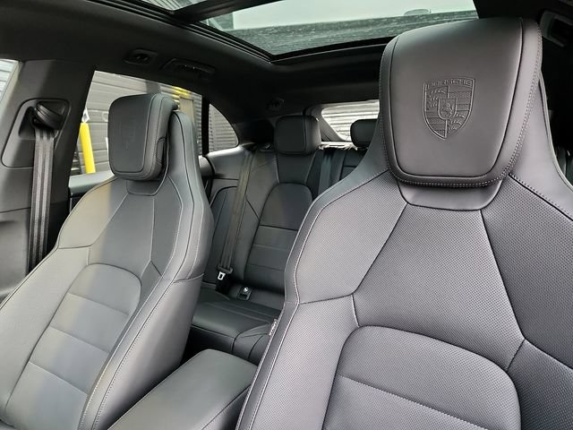 New 2025 Porsche Macan 4 Electric AWD/4WD image 5