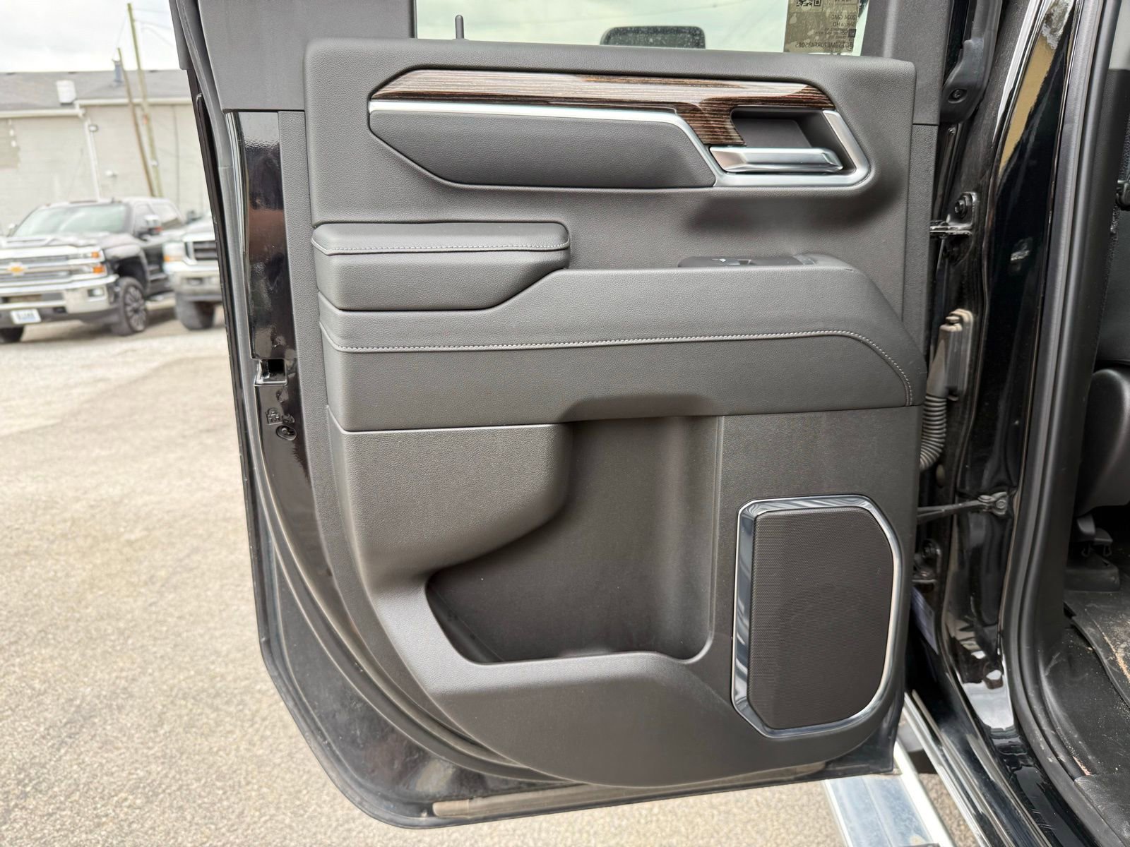 Used 2024 GMC Sierra 2500 SLE AWD/4WD image 14