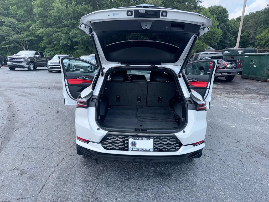 Used 2025 Chevrolet Equinox EV RS w/ LPO, Active Package AWD/4WD image 35
