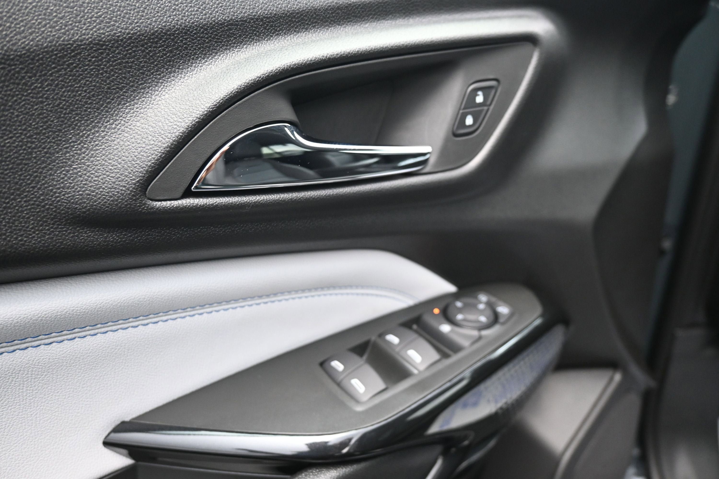 New 2026 Chevrolet Trax LT w/ Sunroof Package FWD image 24