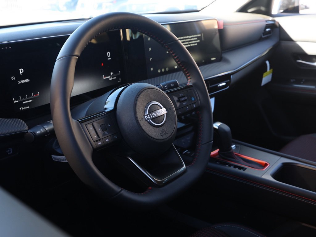 New 2026 Nissan Kicks SR FWD image 14