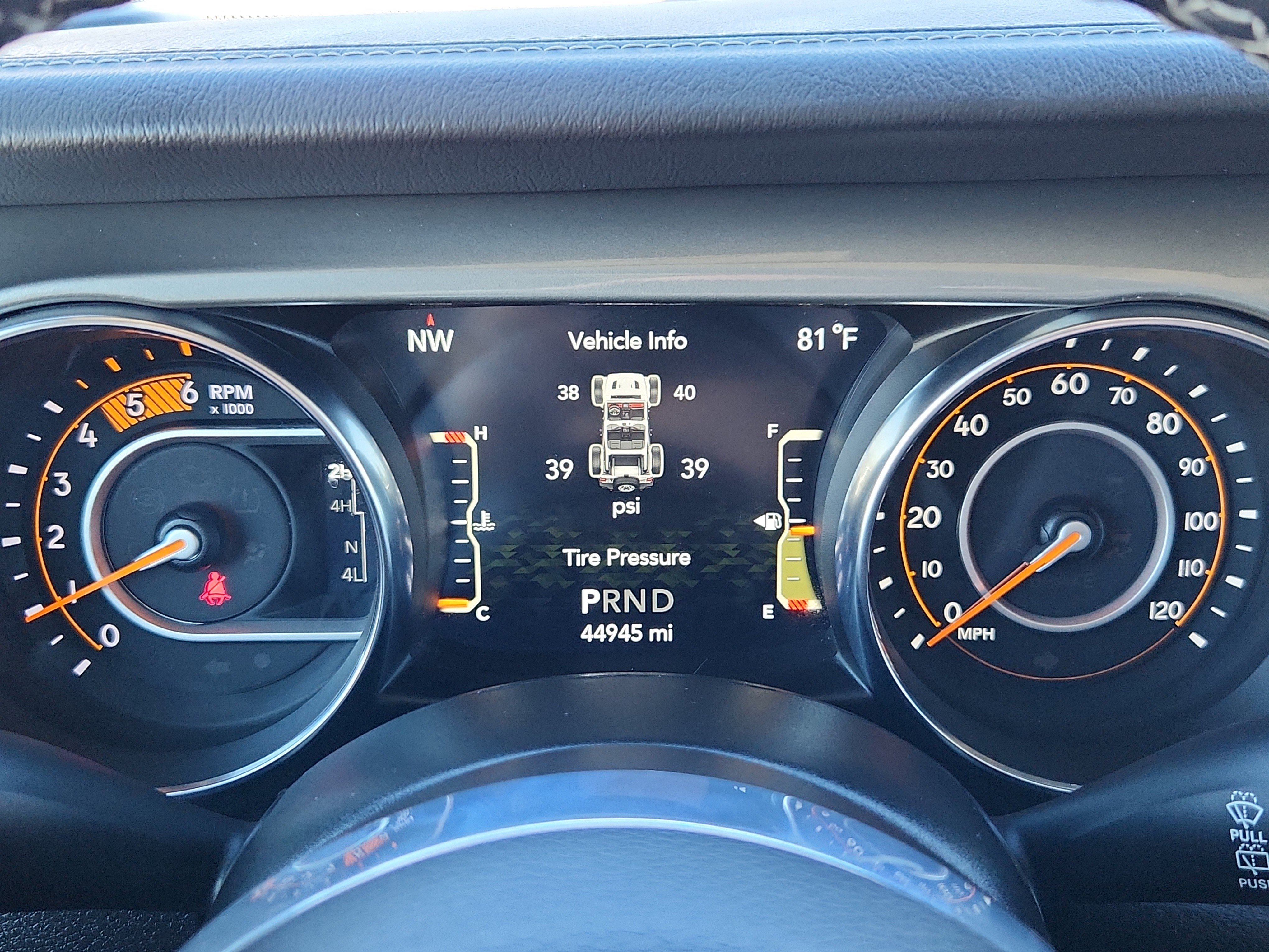 Used 2022 Jeep Wrangler Unlimited Sahara w/ Cold Weather Group image 16