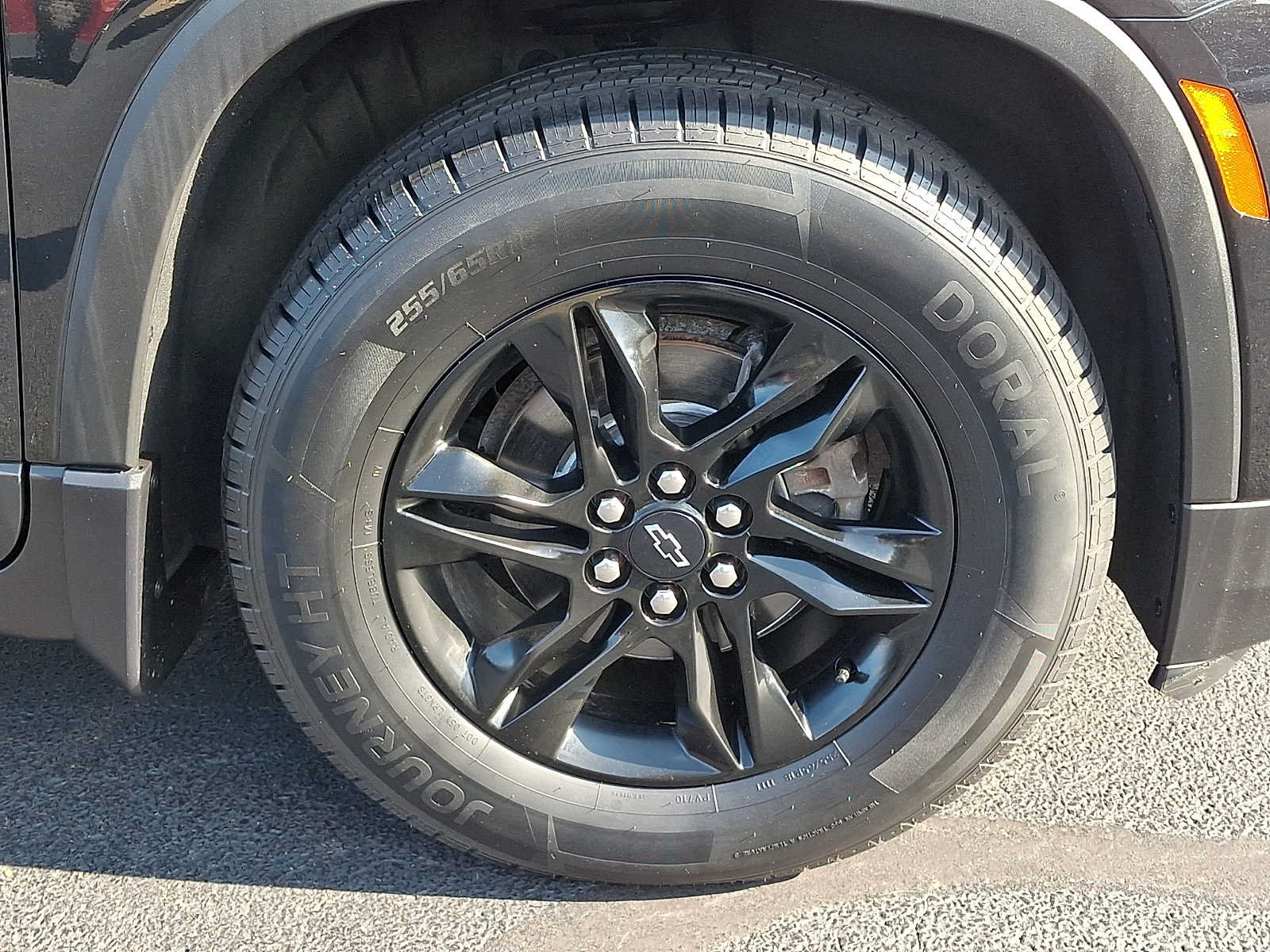 Used 2023 Chevrolet Traverse LT w/ Midnight/Sport Edition AWD/4WD image 8