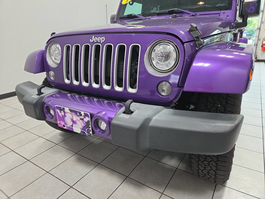 Used 2017 Jeep Wrangler Unlimited Sahara AWD/4WD image 25