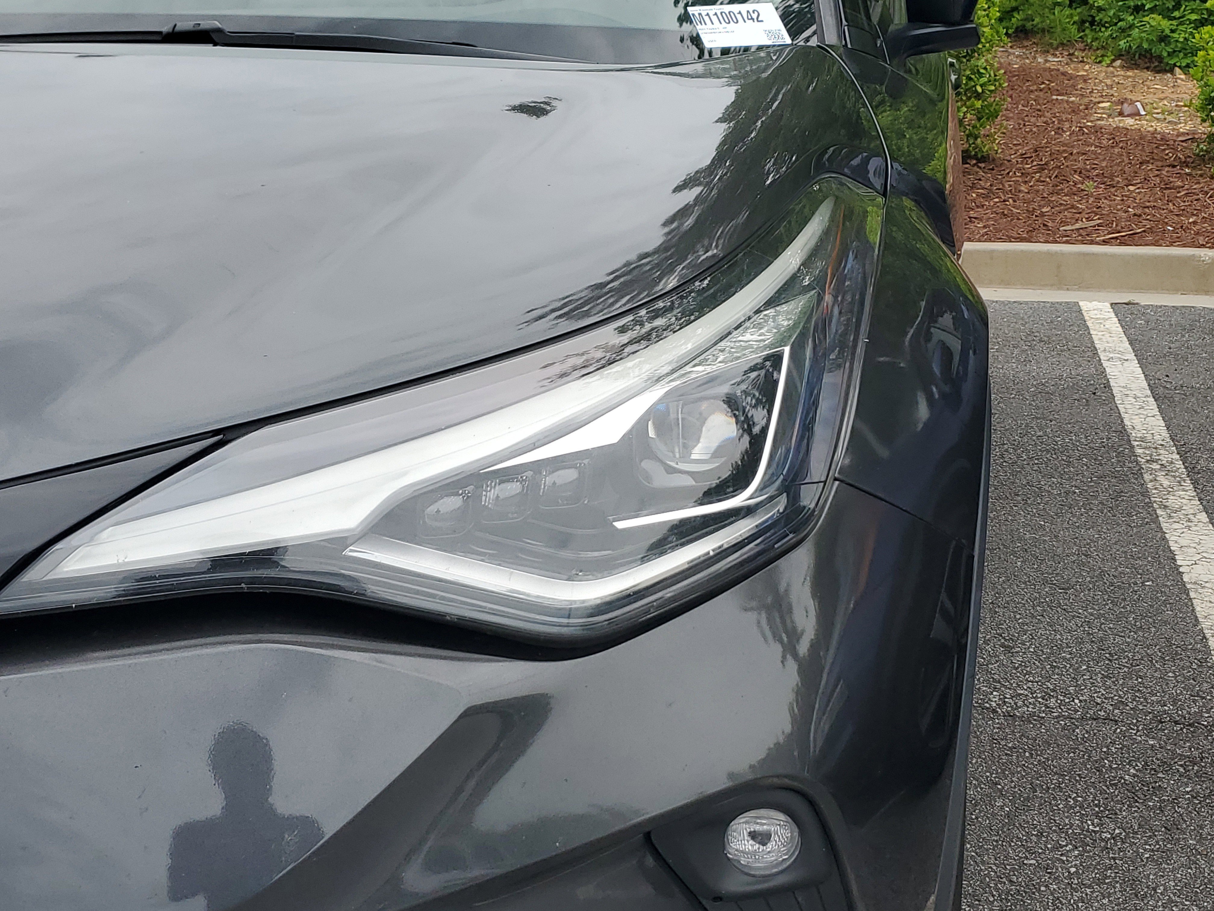Used 2021 Toyota C-HR Limited FWD image 4