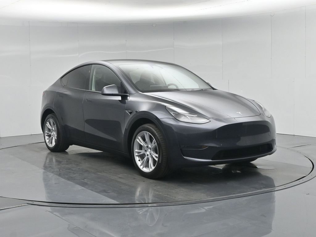 Used 2024 Tesla Model Y Long Range image 53